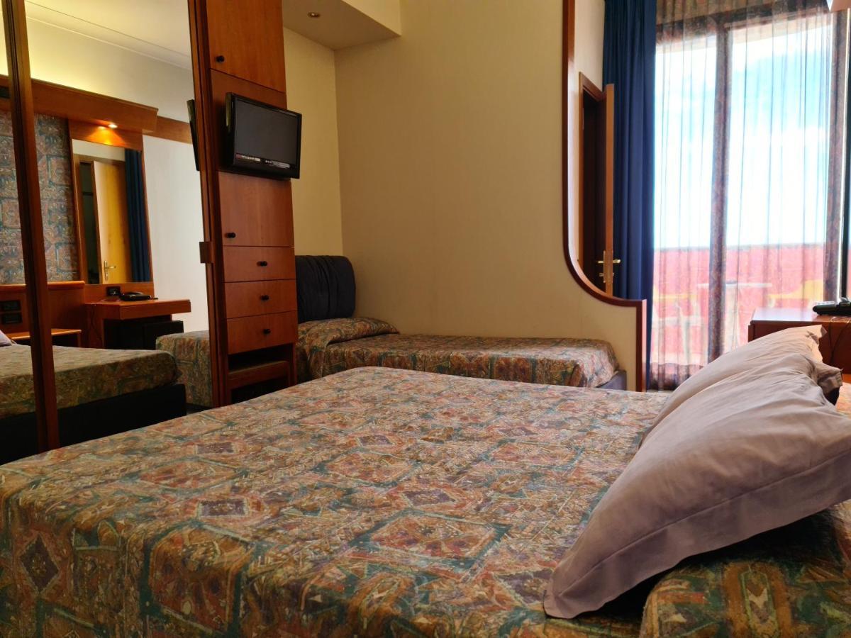 Hotel Sabra Senigallia Exterior photo