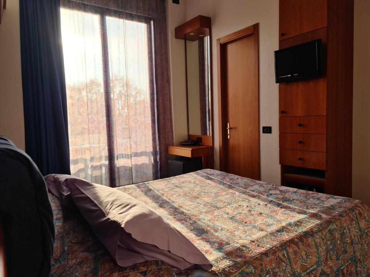 Hotel Sabra Senigallia Exterior photo