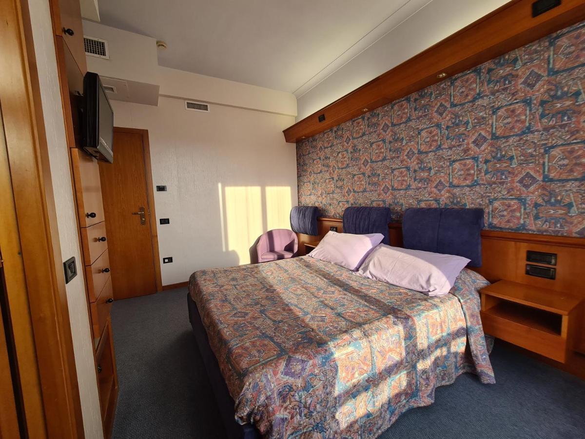 Hotel Sabra Senigallia Exterior photo