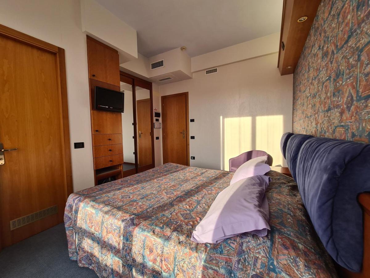 Hotel Sabra Senigallia Exterior photo